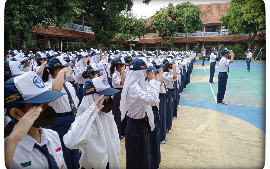 SMPN 8 Adakan Upacara Peringatan Kesaktian Pancasila