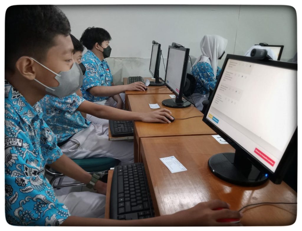  Uji Coba Mikro APD SMPN 8 Surakarta