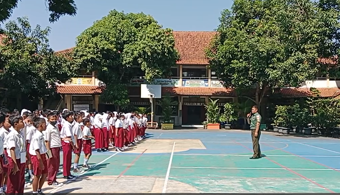 Koramil Sektor Jebres Bina CPD MPLS SMPN 8 Solo