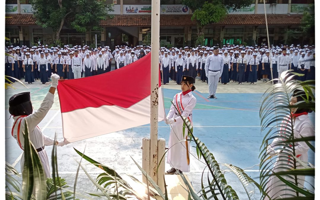 10 November 2023 SMPN 8 Upacara Peringati Hari Pahlawan