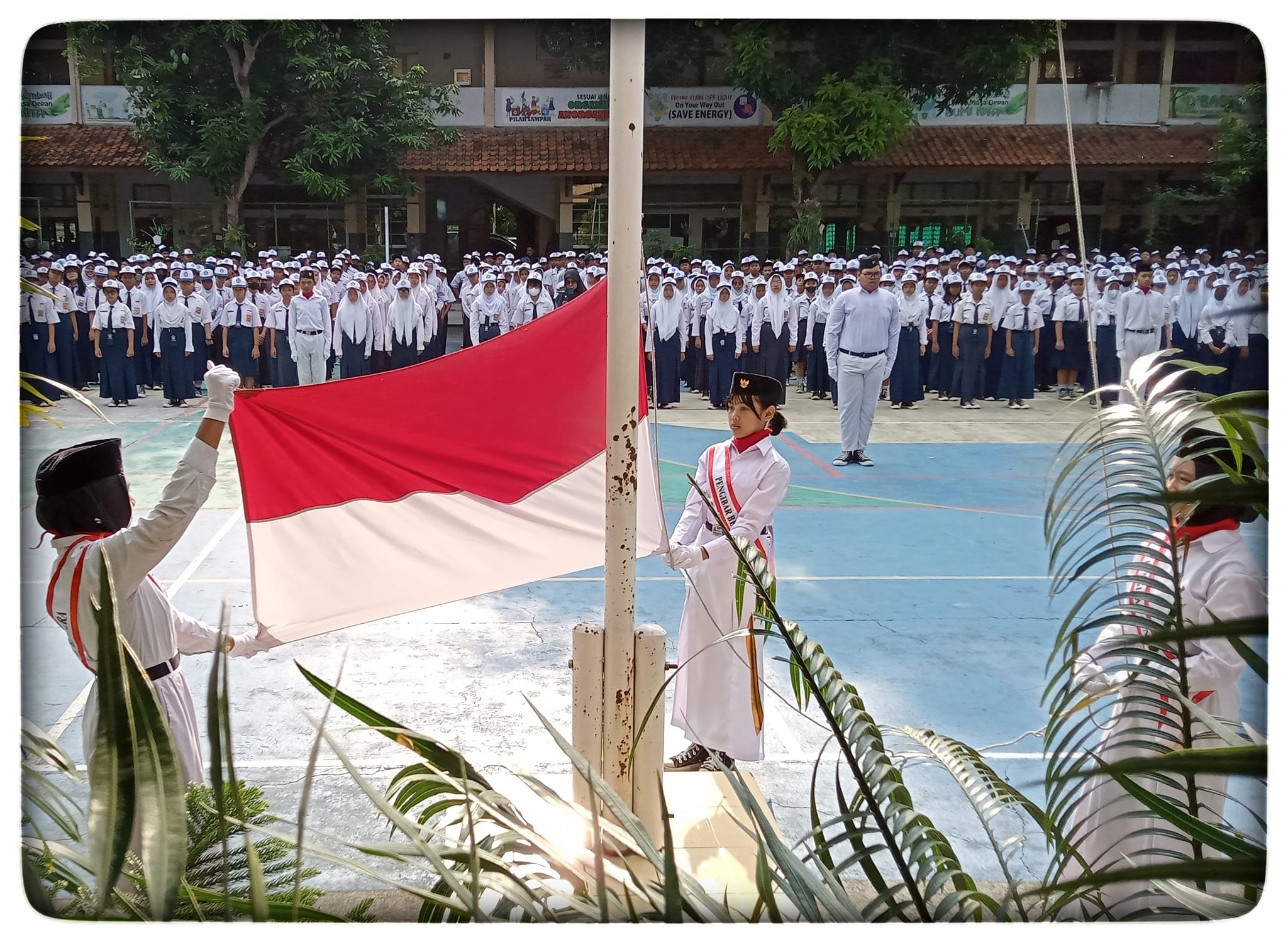 foto upacara hari pahlawan