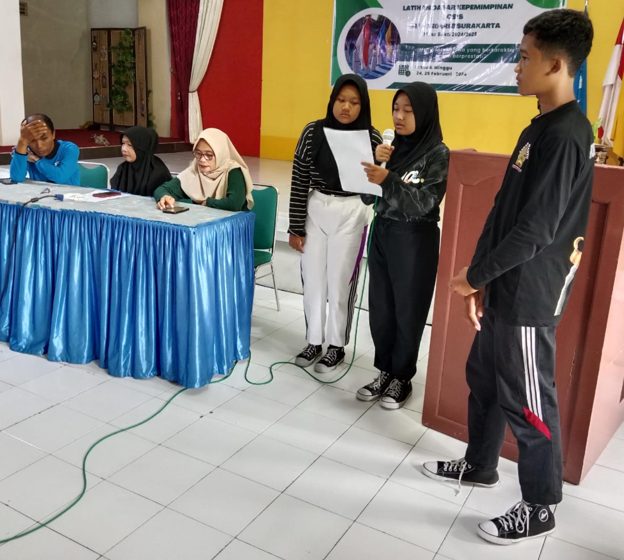 LDK OSIS SMPN 8 PRESENTASI